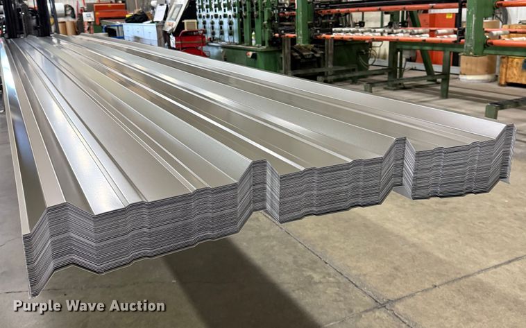 image for item NB9539 (259) sheets of metal siding/roofing 
