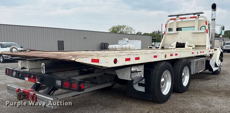 image for item NU9601 2008 Kenworth T300 rollback truck