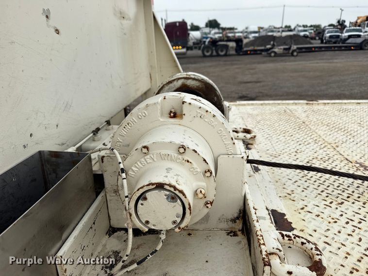 image for item NU9601 2008 Kenworth T300 rollback truck