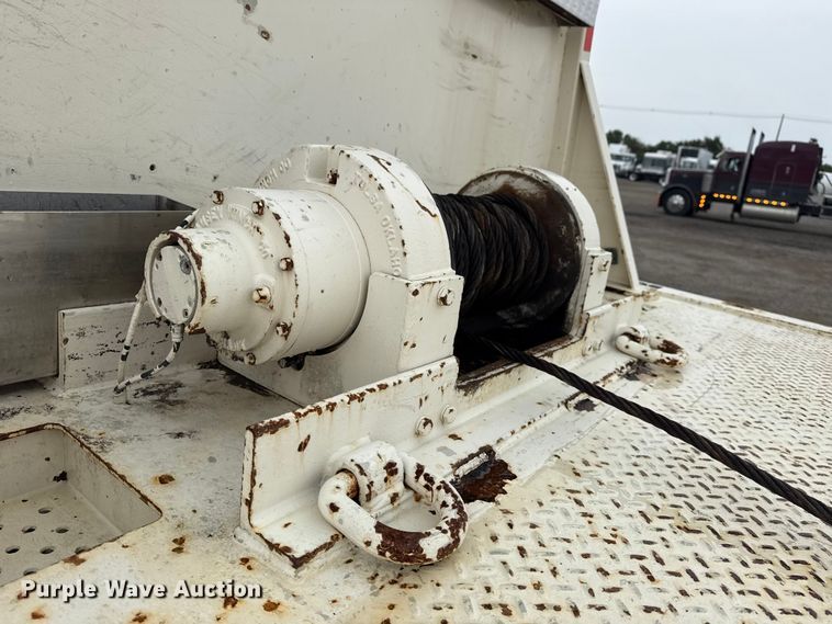 image for item NU9601 2008 Kenworth T300 rollback truck