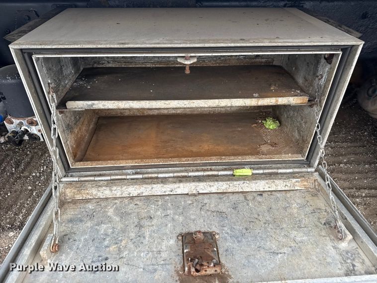 image for item NU9601 2008 Kenworth T300 rollback truck