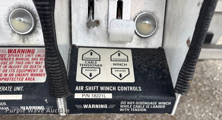 image for item NU9601 2008 Kenworth T300 rollback truck