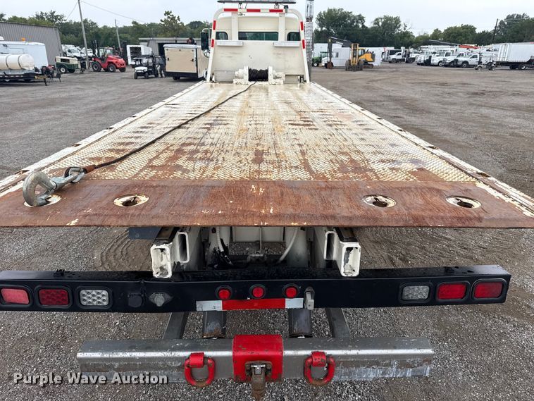 image for item NU9601 2008 Kenworth T300 rollback truck