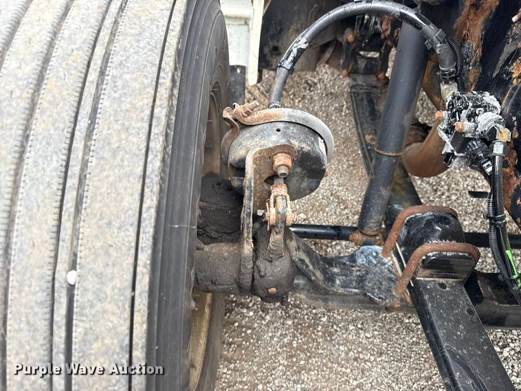 image for item NU9601 2008 Kenworth T300 rollback truck