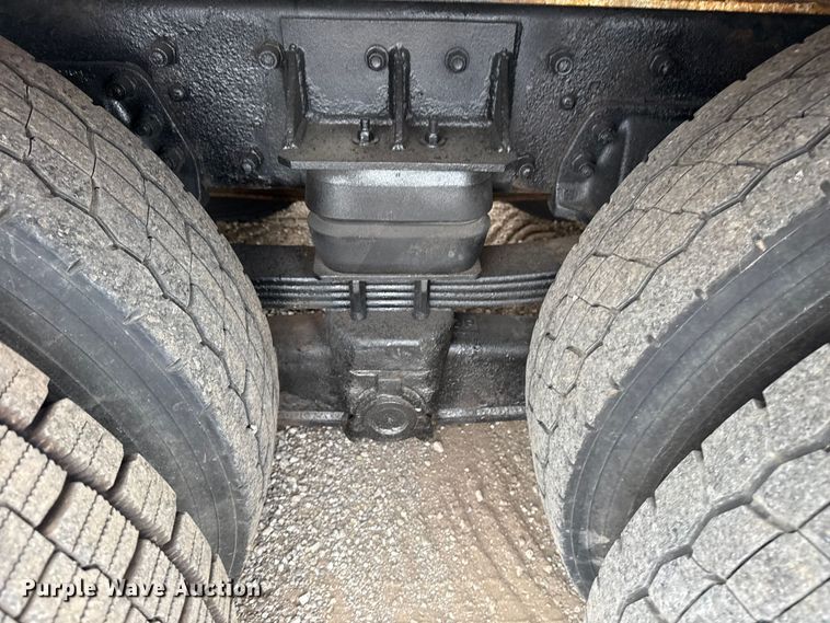 image for item NU9601 2008 Kenworth T300 rollback truck