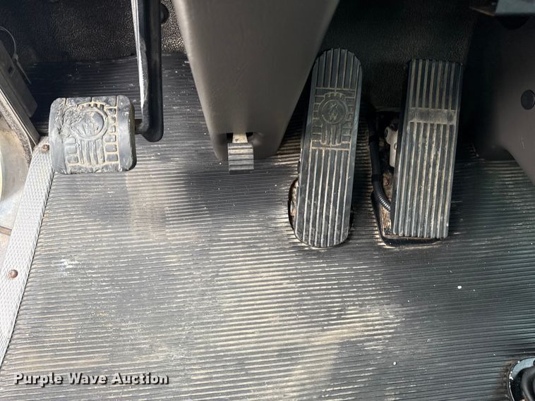 image for item NU9601 2008 Kenworth T300 rollback truck