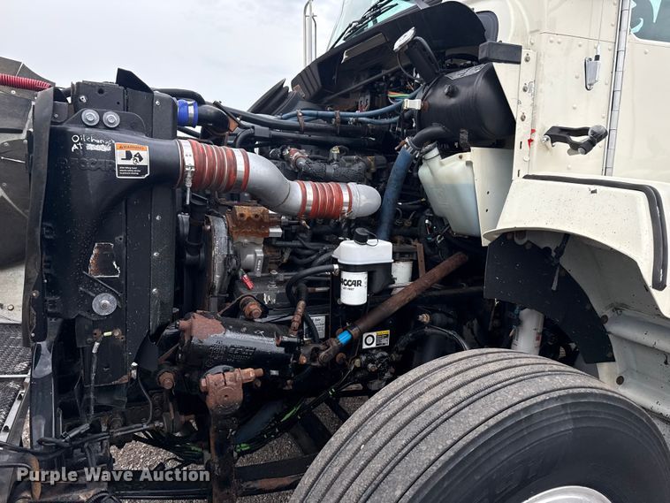 image for item NU9601 2008 Kenworth T300 rollback truck