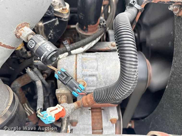 image for item NU9601 2008 Kenworth T300 rollback truck