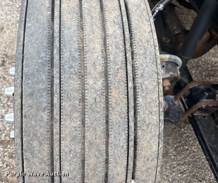 image for item NU9601 2008 Kenworth T300 rollback truck