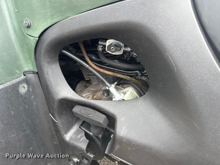 image for item NU9658 2005 Suzuki Eiger QuadRunner ATV