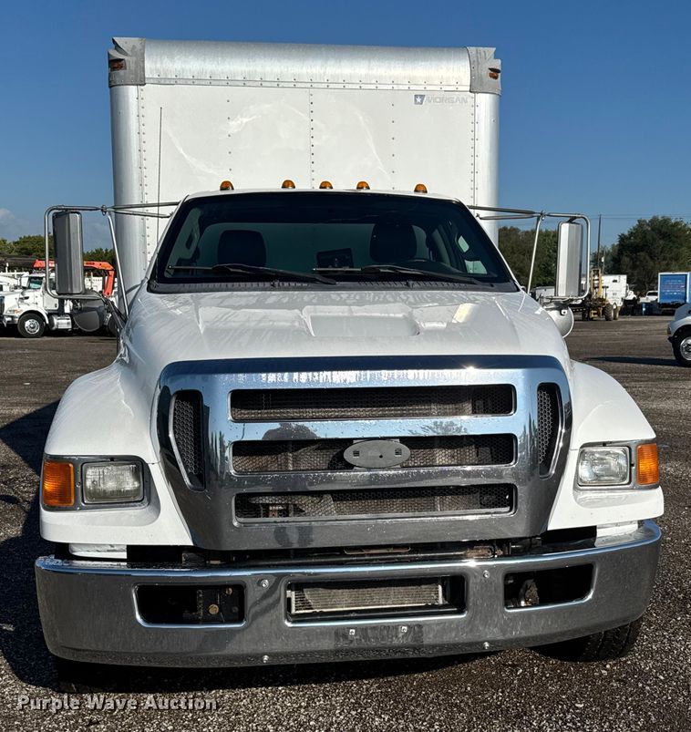 image for item NU9687 2013 Ford F650 Super Duty box truck
