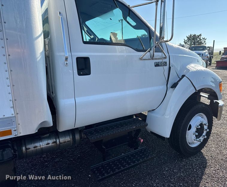 image for item NU9687 2013 Ford F650 Super Duty box truck