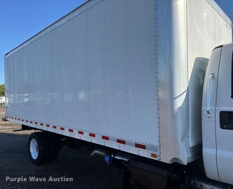 image for item NU9687 2013 Ford F650 Super Duty box truck