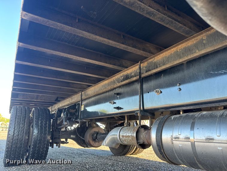 image for item NU9687 2013 Ford F650 Super Duty box truck