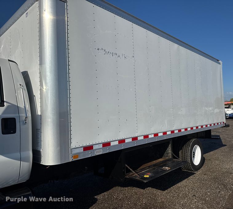 image for item NU9687 2013 Ford F650 Super Duty box truck