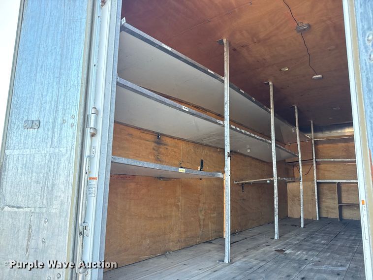 image for item NU9687 2013 Ford F650 Super Duty box truck