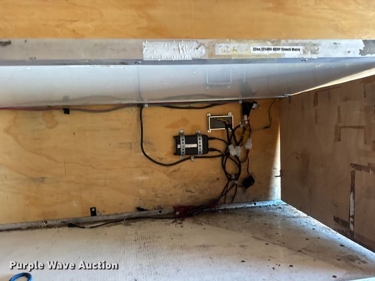 image for item NU9687 2013 Ford F650 Super Duty box truck