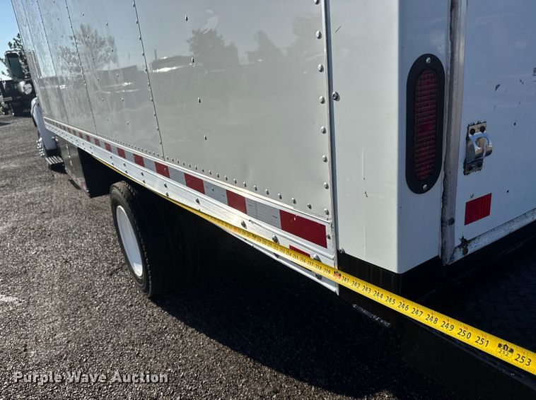 image for item NU9687 2013 Ford F650 Super Duty box truck