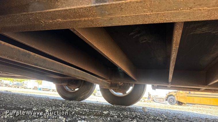 image for item NU9692 2014 Auto Mate Enclosed cargo trailer