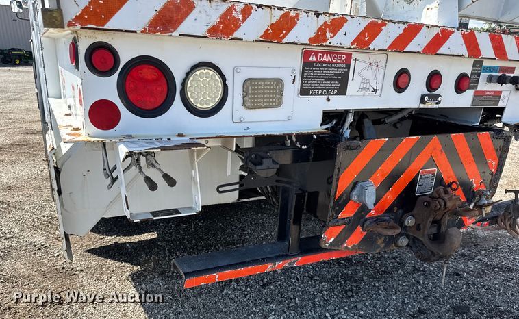 image for item NU9694 2014 Freightliner Business class M2  bucket truck