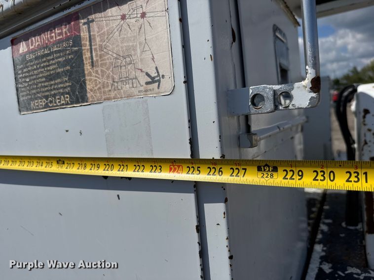 image for item NU9694 2014 Freightliner Business class M2  bucket truck