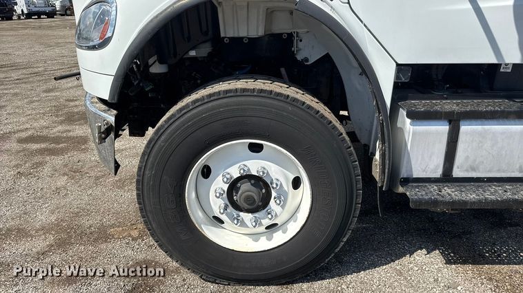 image for item NU9694 2014 Freightliner Business class M2  bucket truck