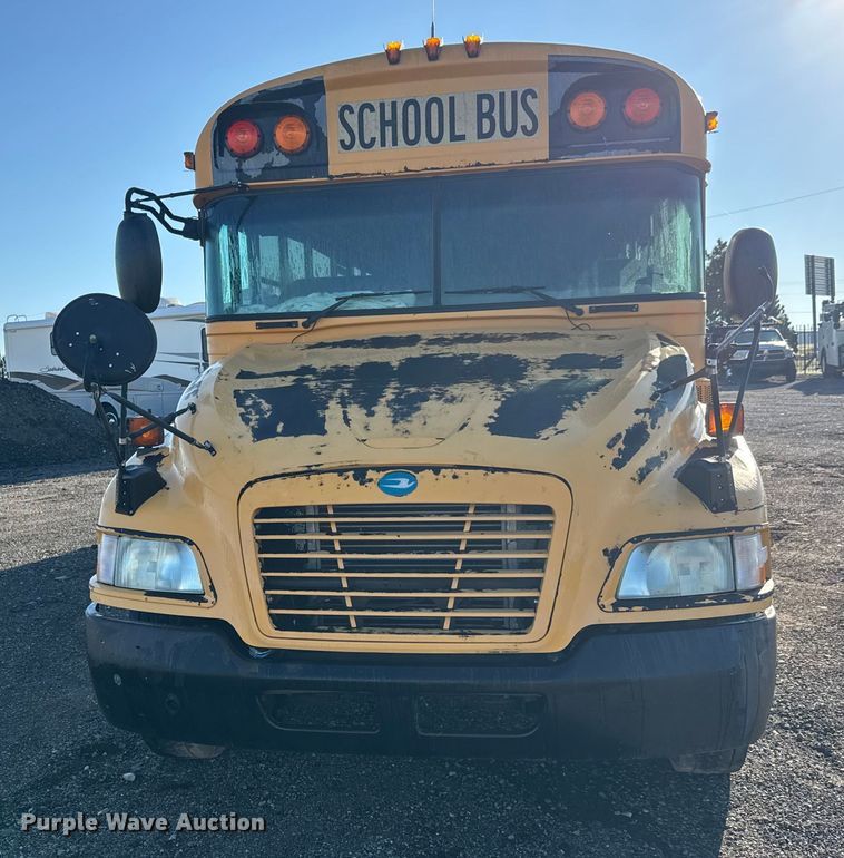 image for item NU9701 2009 Blue Bird Vision school bus