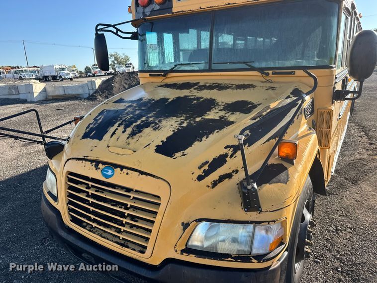 image for item NU9701 2009 Blue Bird Vision school bus