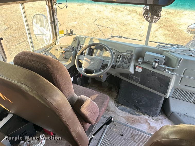 image for item NU9701 2009 Blue Bird Vision school bus