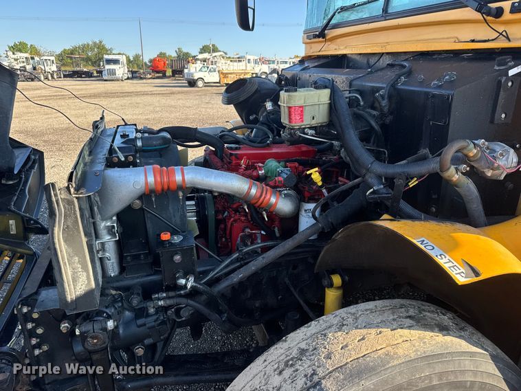 image for item NU9701 2009 Blue Bird Vision school bus