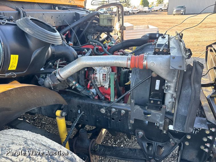 image for item NU9701 2009 Blue Bird Vision school bus