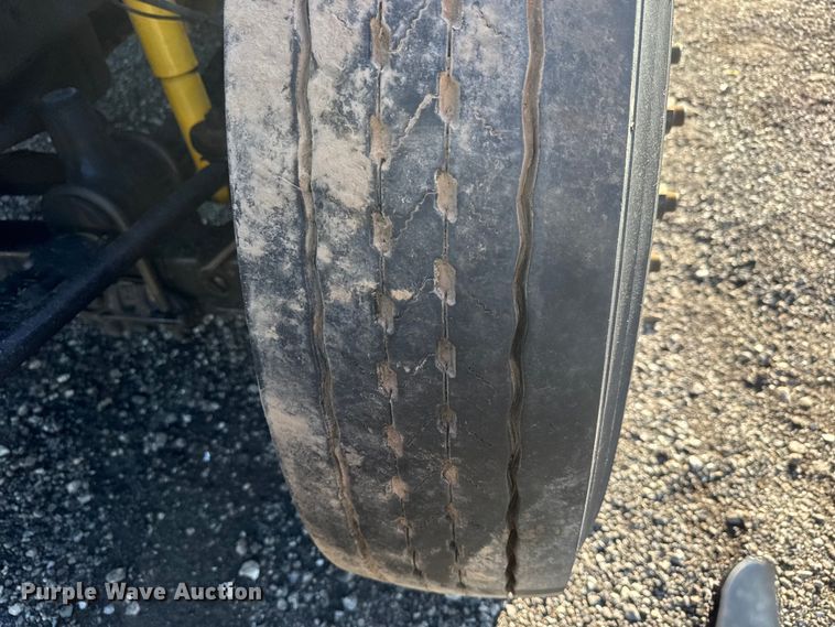 image for item NU9701 2009 Blue Bird Vision school bus