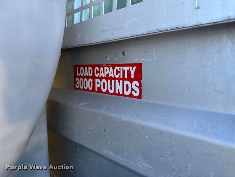 image for item NU9702 2011 Ford F350 Super Duty XL flatbed pickup truck