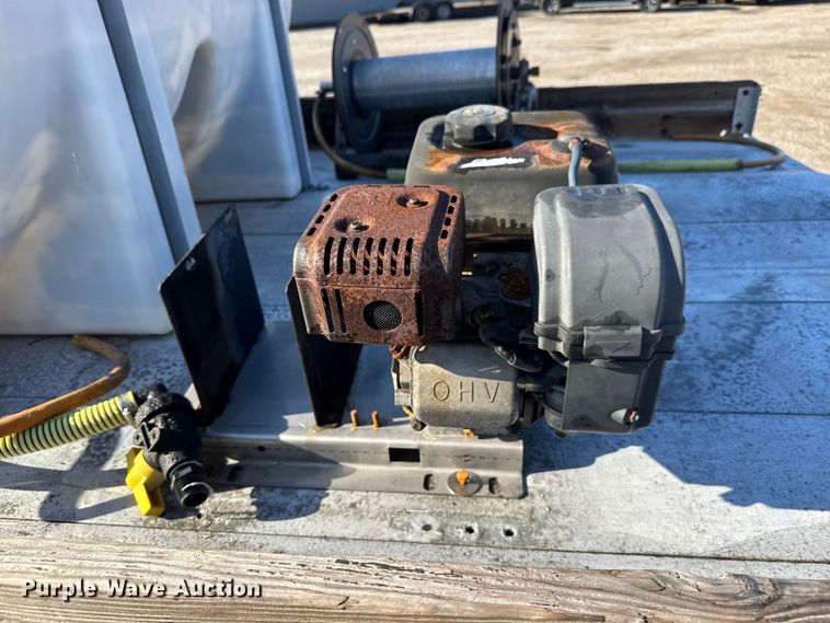 image for item NU9702 2011 Ford F350 Super Duty XL flatbed pickup truck