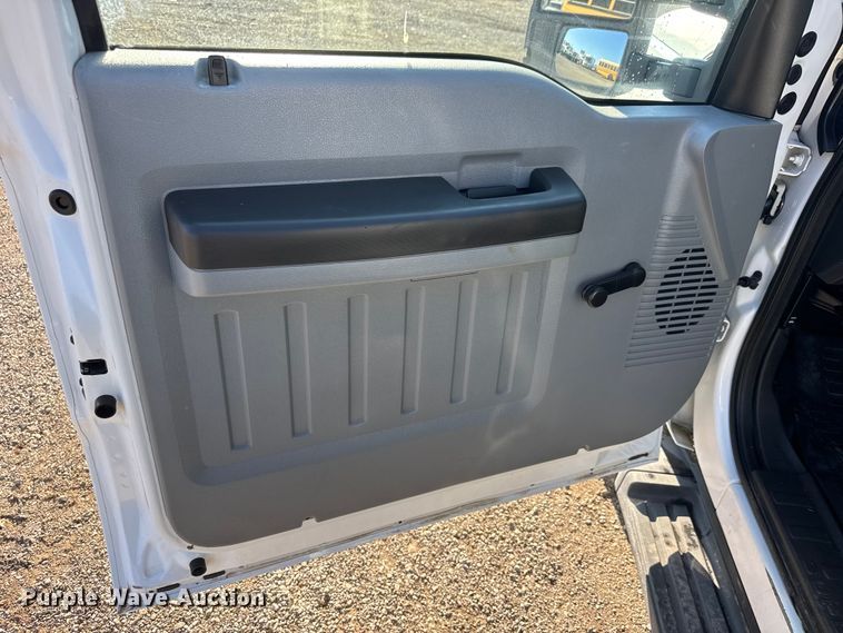 image for item NU9702 2011 Ford F350 Super Duty XL flatbed pickup truck