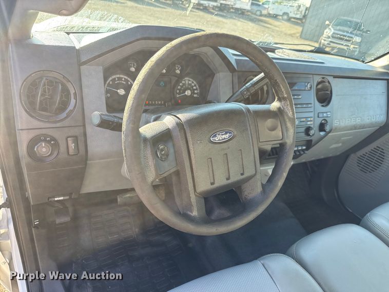 image for item NU9702 2011 Ford F350 Super Duty XL flatbed pickup truck