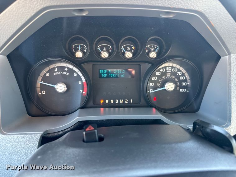 image for item NU9702 2011 Ford F350 Super Duty XL flatbed pickup truck