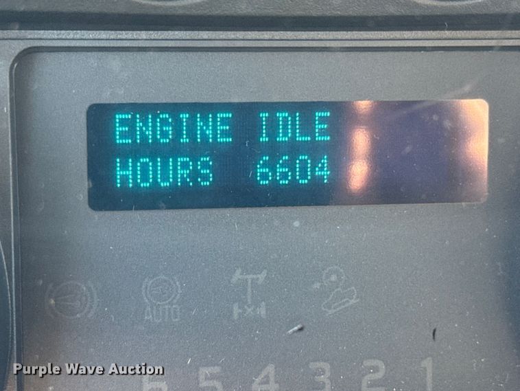 image for item NU9702 2011 Ford F350 Super Duty XL flatbed pickup truck