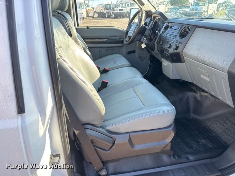 image for item NU9702 2011 Ford F350 Super Duty XL flatbed pickup truck