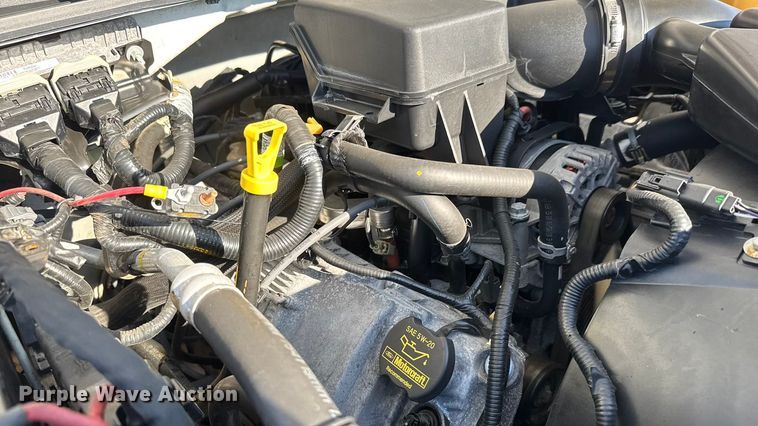 image for item NU9702 2011 Ford F350 Super Duty XL flatbed pickup truck