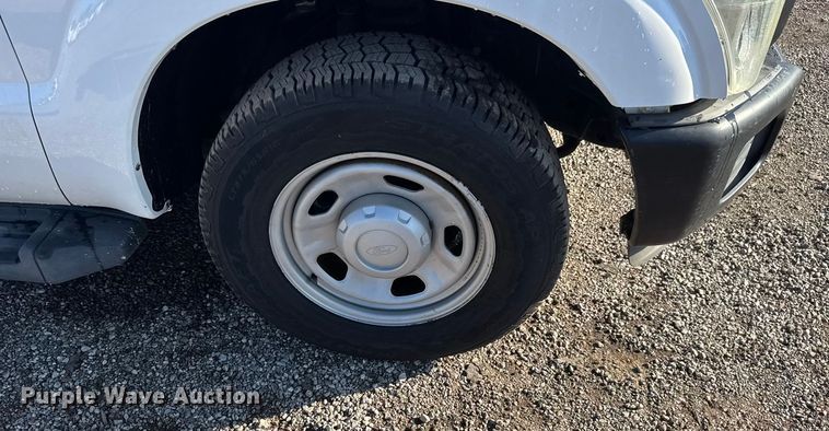 image for item NU9702 2011 Ford F350 Super Duty XL flatbed pickup truck