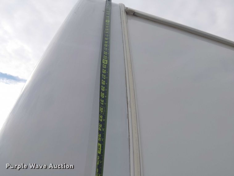 image for item NU9712 2007 GMC C5500 mobile medical unit