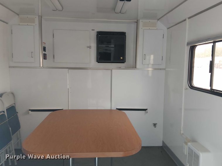 image for item NU9712 2007 GMC C5500 mobile medical unit