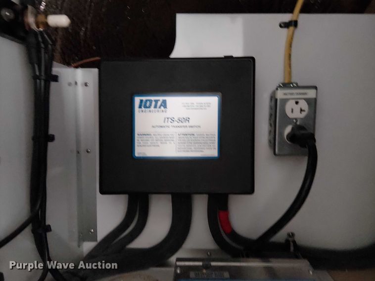 image for item NU9712 2007 GMC C5500 mobile medical unit