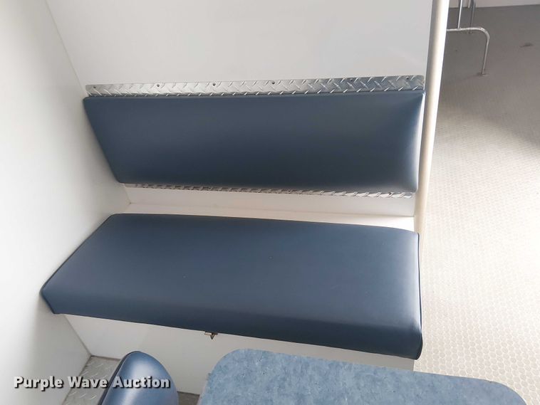 image for item NU9712 2007 GMC C5500 mobile medical unit