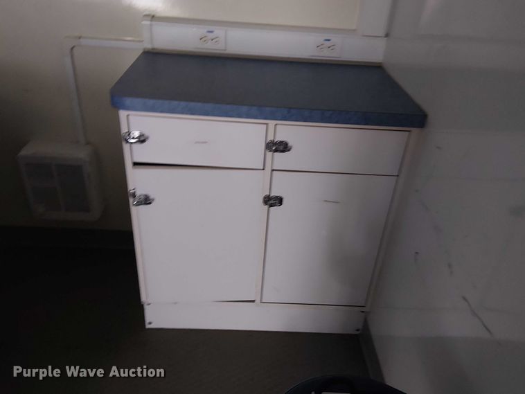 image for item NU9712 2007 GMC C5500 mobile medical unit