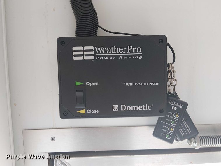 image for item NU9712 2007 GMC C5500 mobile medical unit