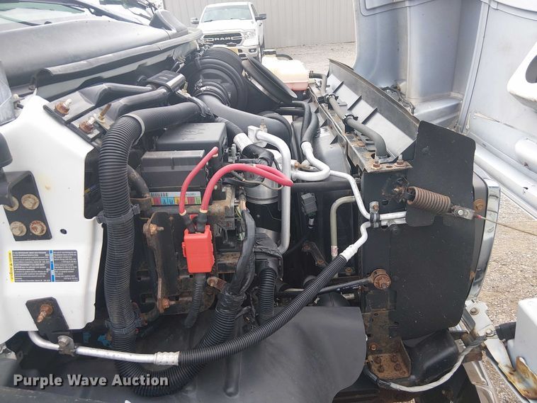 image for item NU9712 2007 GMC C5500 mobile medical unit