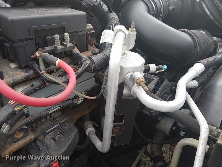 image for item NU9712 2007 GMC C5500 mobile medical unit