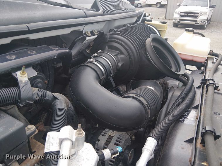 image for item NU9712 2007 GMC C5500 mobile medical unit